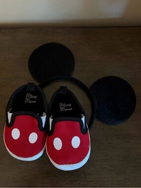 Mickey Mouse Slip-On Shoes and ears for baby